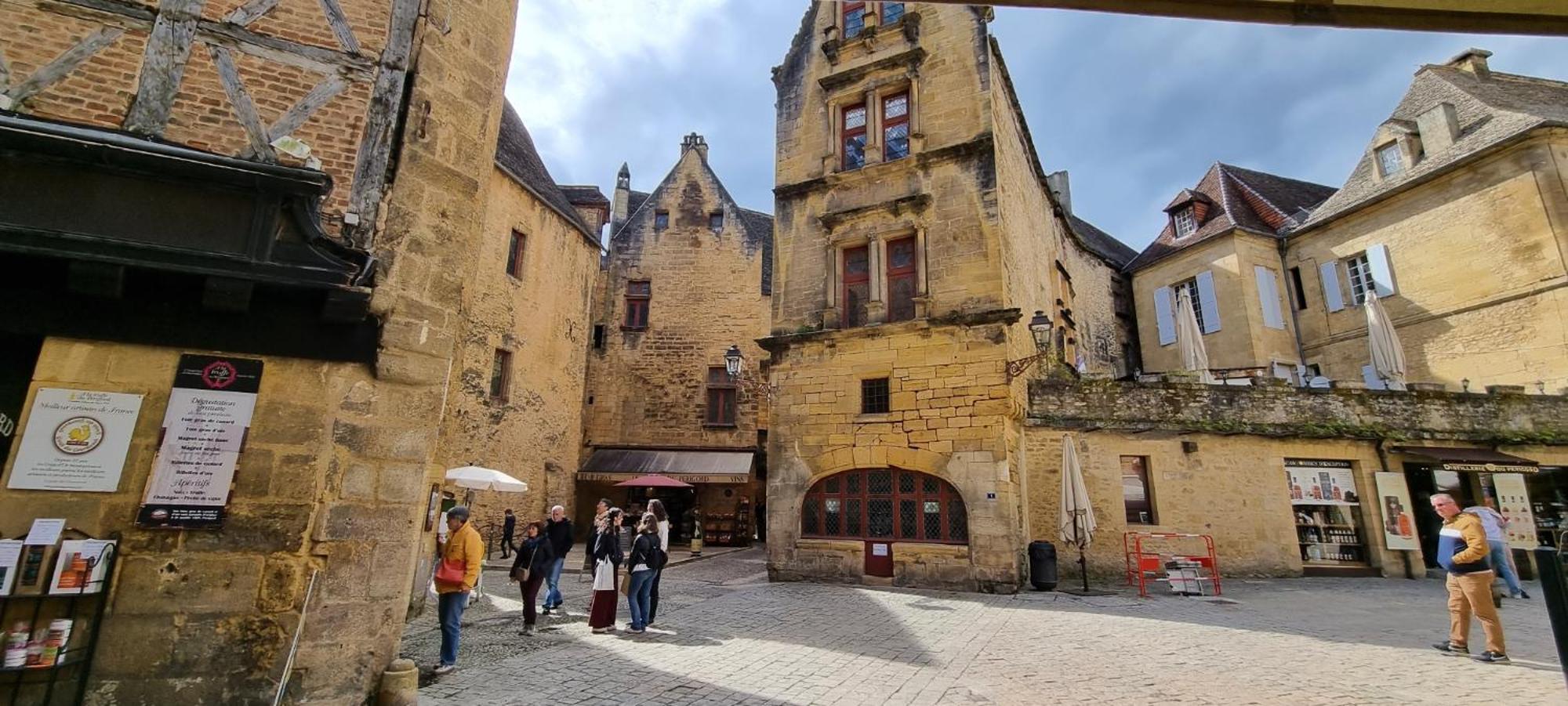 Le Tourny-Studio Cosy Avec Ascenseur- Sarlat - Coeur Cite Medievale סרלה-לה קנדה מראה חיצוני תמונה